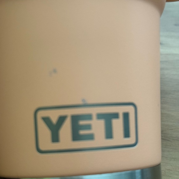 YETI Coral Travel Mug with Handle - Picture 8 of 9